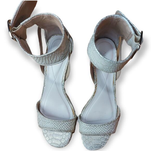 Alfani Casedy Creamy Gold Sandals Size 6 - Picture 10 of 12